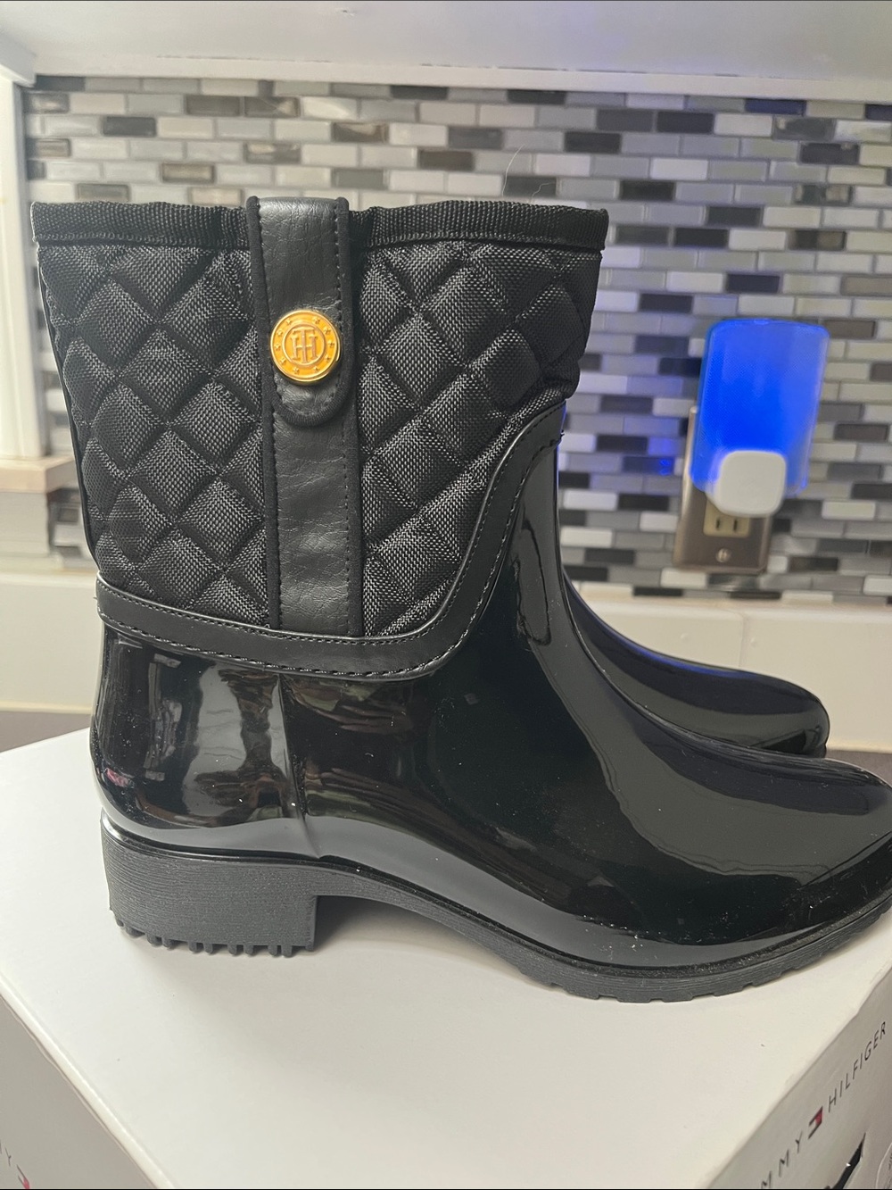 Tommy Hilfiger Black Quilted Gloss Rain Ankle Boots with Gold Logo
